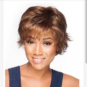 NIB Hairuwear Raquel Welch Collection VOLTAGE SS8/25 Wig